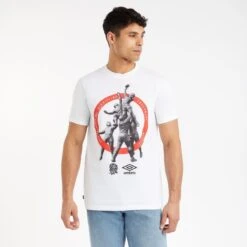 UMBRO Mens Line Out England Rugby TShirt (Black) -Tennis Squash Shop k7b556e83bdf5fc897d845757a163ba46